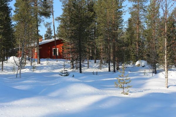Feriendorf Ukonjärvi am Ukonjärvi / Inarijärvi in Inari @wikipedia – Manfred Werner / Tsui