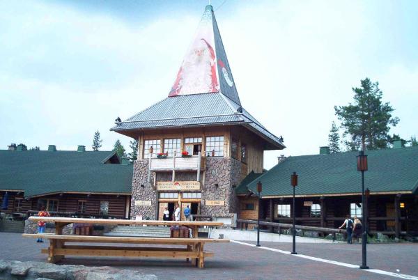Weihnachtsmanndorf in Rovaniemi @wikipedia – Godewind