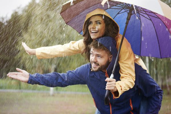 Mit dem passenden Regenzubehör hat man auch bei schlechtem Wetter Spaß Mit dem passenden Regenzubehör hat man auch bei schlechtem Wetter Spaß