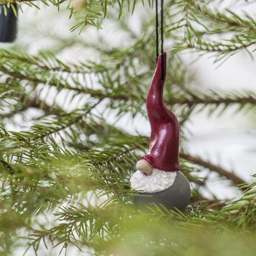 Naeaesgraensgaarden-Baumschmuck-Tomte-Hoher-Hut-Hoehe-7-5-cm