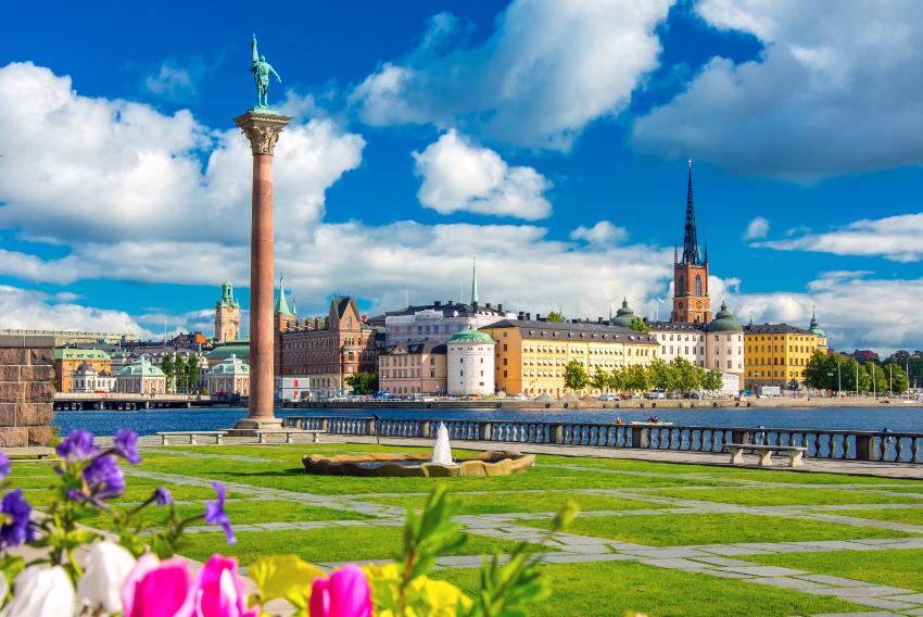 Engelbrekt-Statue Am Rathaus Von Stockholm im Frühling