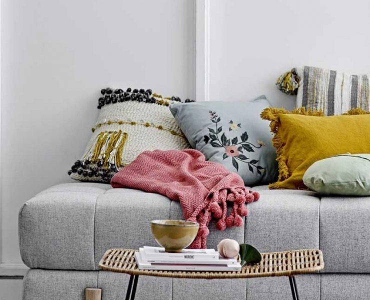 Kissen für die graue Couch