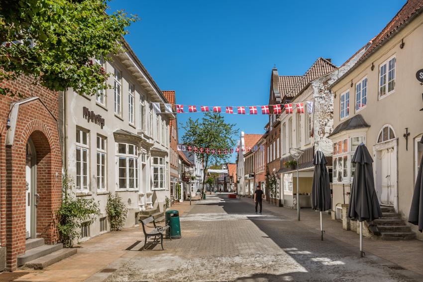 Dänische Flagge in Tonder - typisch dänisch