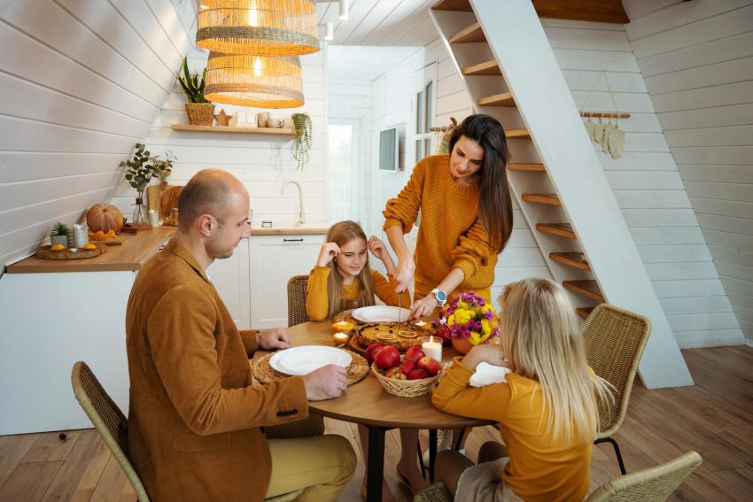 Dänische Familie beim Essen