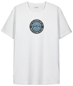 Makia Clothing x Baltic Sea Unisex T-Shirt weiß Blekholmen